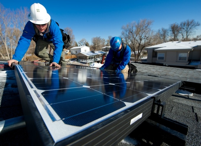 You are currently viewing Installing and Maintaining a Home Solar Electric System